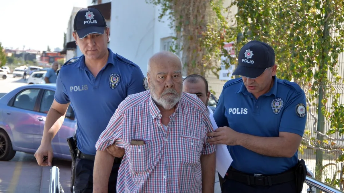 Yaya geçidinden geçen kadına çarparak ölümüne neden oldu: “Görmedim” dedi!