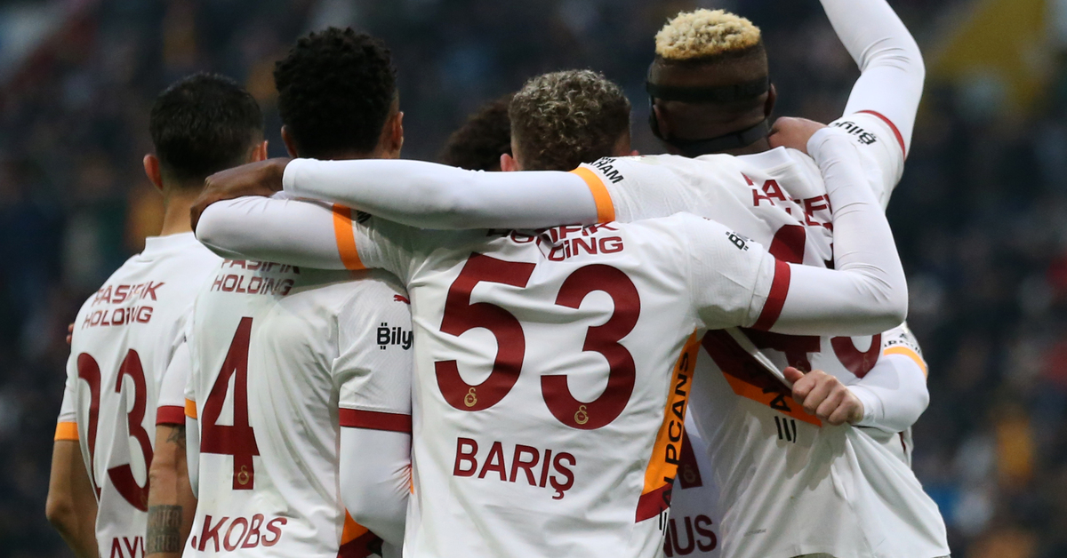 Yenilmez Aslan!