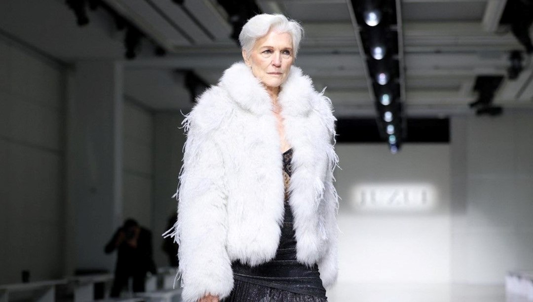 Elon Musk’ın 76 yaşındaki annesi podyuma çıktı