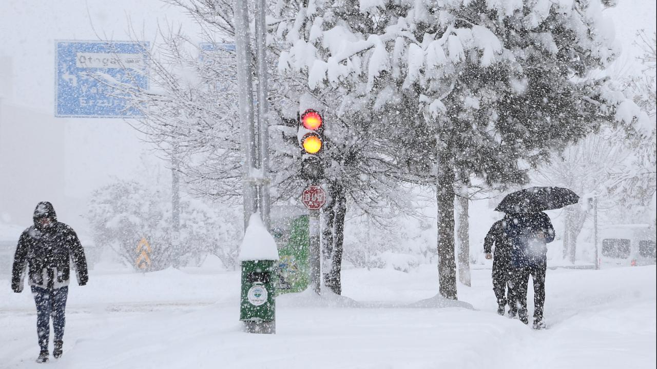 Soğuk hava salı gününe kadar etkili olacak