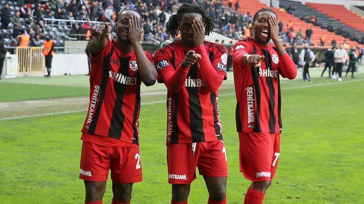 Gaziantep FK, Eyüpspor’dan 3 puanı 3 golle aldı