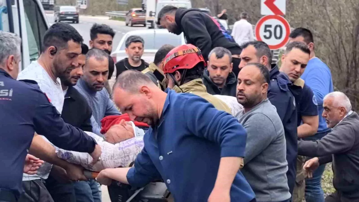 İnegöl’de Tır Kazası: Sürücü Ağır Yaralı